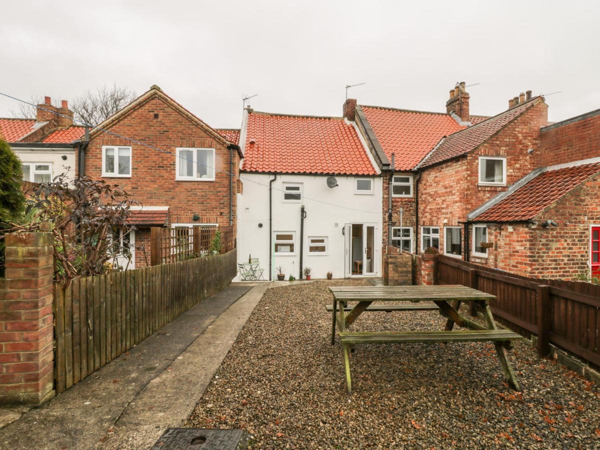 Barnaby Cottage Yarm Esterno foto